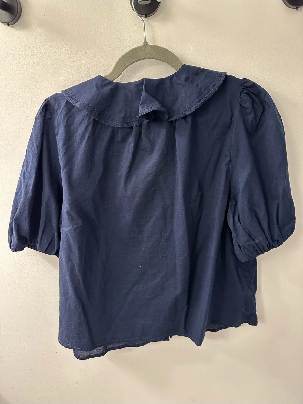 Old Navy Navy Ruffle-Front Puff Sleeve Blouse